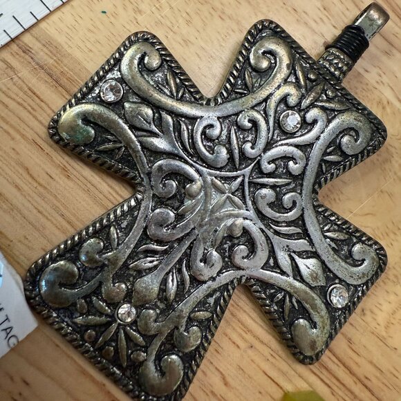 Lot Of 7 Cross Pendants Gothic, Cottagecore, Fairycore, Grunge, Punk, Religious - Picture 5 of 9